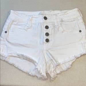 Size 0/24 White Shorts